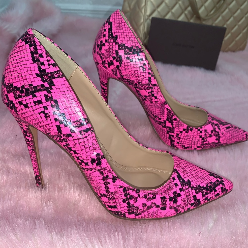 Barbie Rattle Pumps